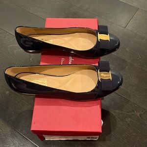 I’m selling a brand new Varina ballet flat from Ferragamo